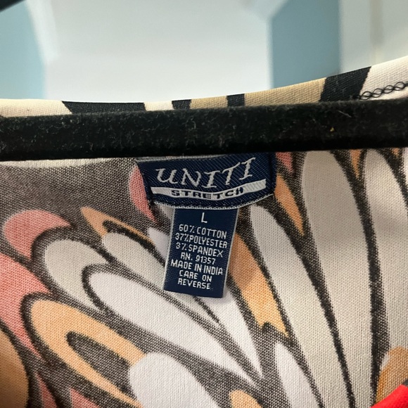 Unity short sleeved women’s blouse - Picture 3 of 3